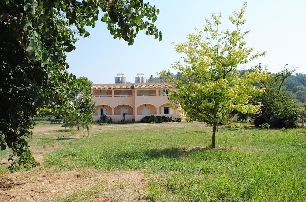 Marina Studios Sidari  Exterior photo
